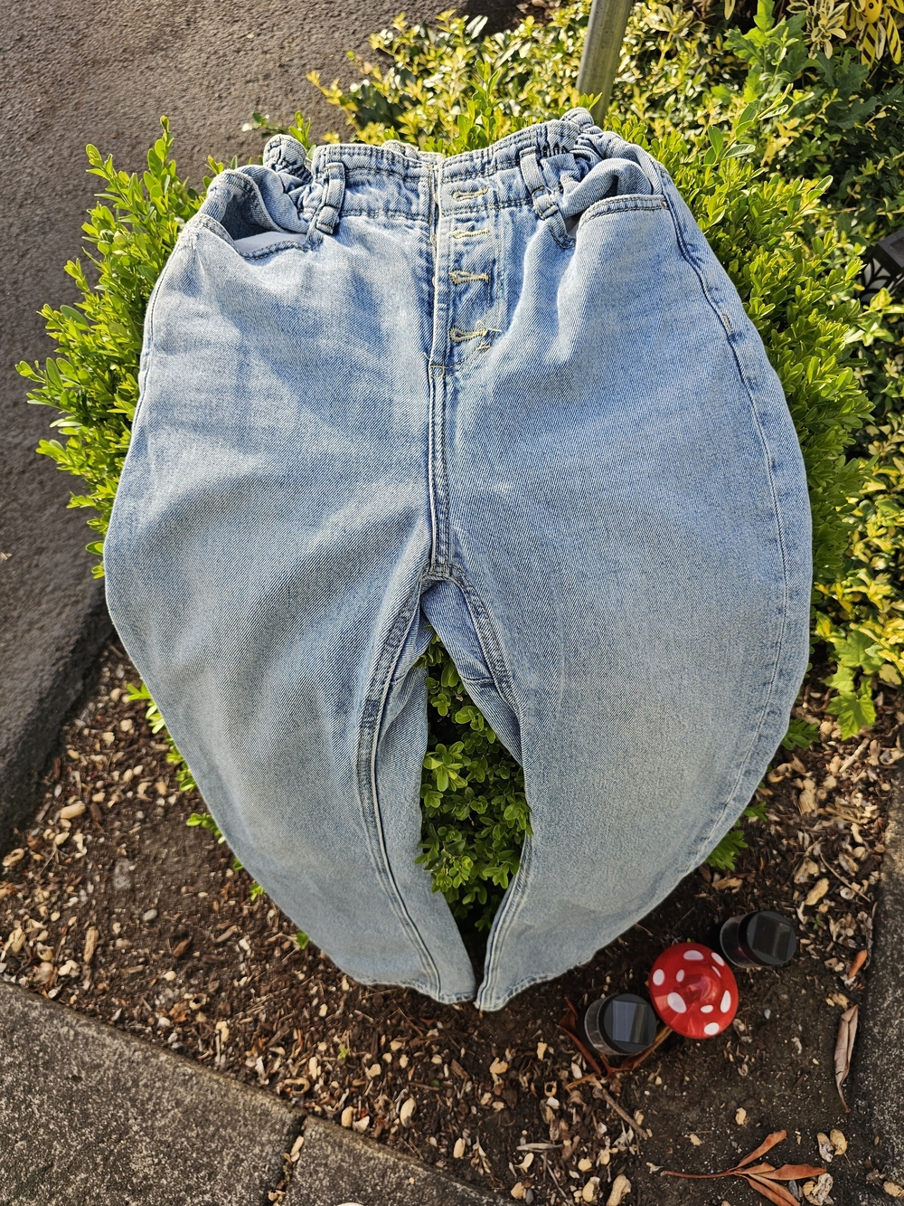 Zara Light Blue High-Rise Paperbag Waist Jeans - Picture 5 of 8